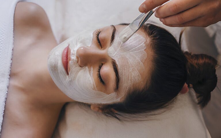 Best Facials in Miami, Florida: Anti-Aging & Glowing Skin Treatments